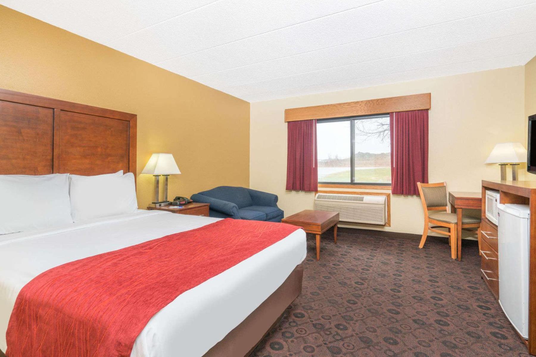 Baymont By Wyndham Kasson Rochester Area Exterior foto